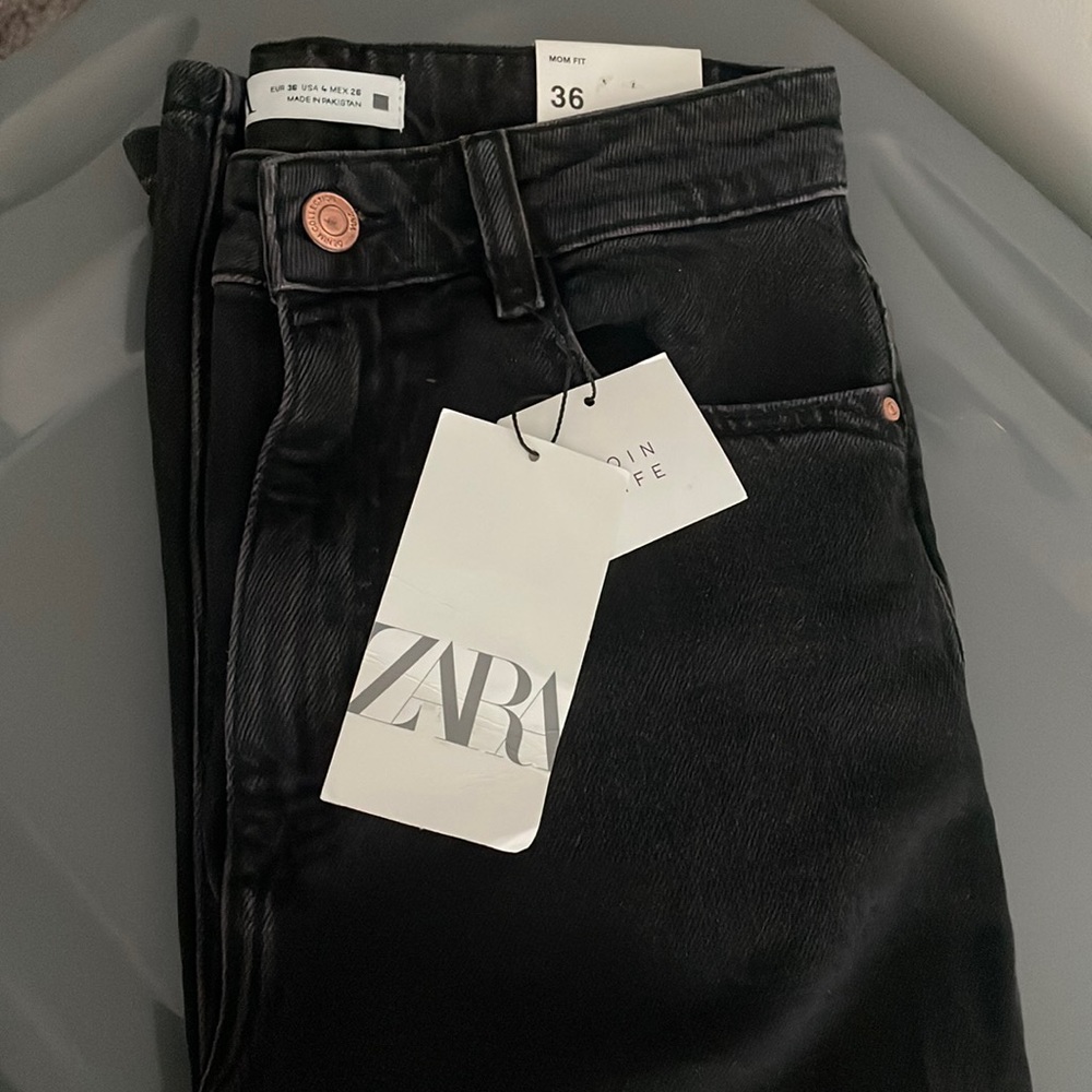 BNWT Black Zara Mom Jeans